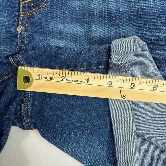 Seven 7 Weekend Shorts Womens Size 8 Rolled Hem Medium Dark Wash - Picture 5 of 8